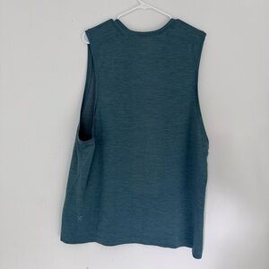 Lululemon Metal Vent Tech Muscle Tank Size XL